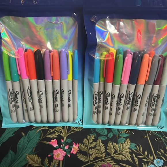 Sharpie Fine Point Markers (16) - 11 pouches available - Picture 5 of 6